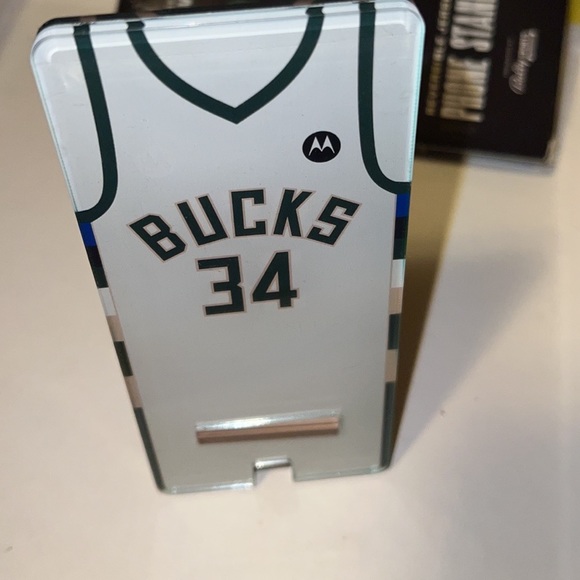 NBA FANS bucks team phones station Phone stand 🔴SALE🇵🇸